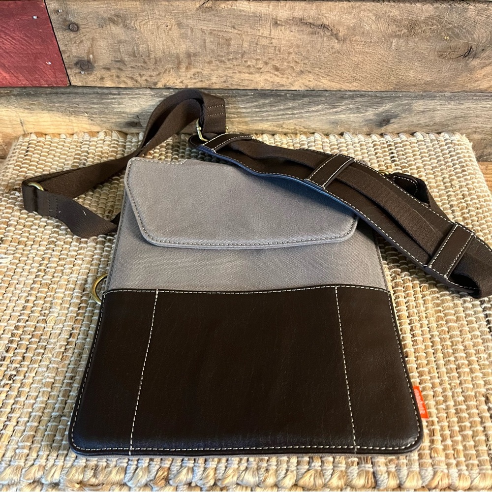 Brown‎ Tablet Holder